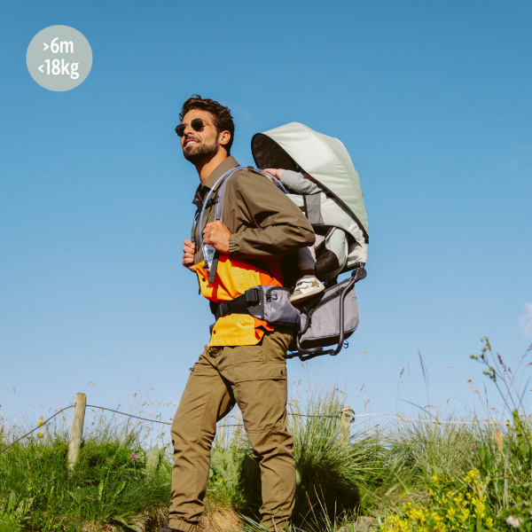 Porte bébé de randonnée moov & hike vert sauge Babymoov