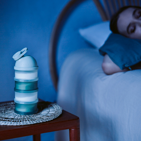 Boîte doseuse babydose ergonomique beige Babymoov