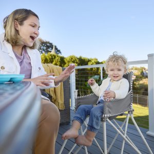 Chaise haute pliable et portable pour enfant Bright starts