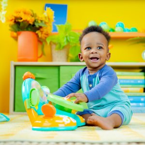 Jouet volant de conduite pour bébé Bright starts