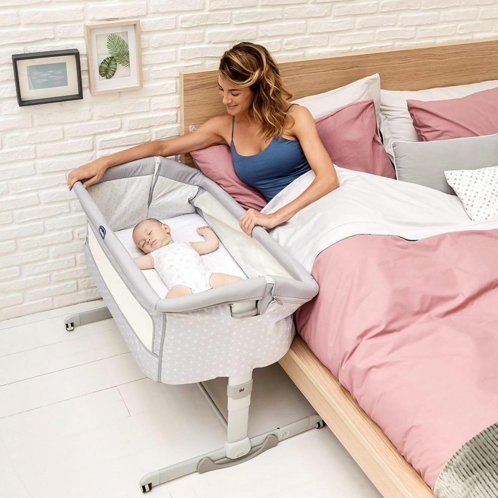 Berceau cododo next 2 me dream luna + alèse de Chicco sur allobébé