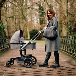 Sac à langer mommy club signature simili cuir noir Childhome