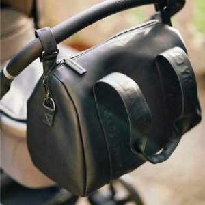 Sac à langer mommy club signature simili cuir noir Childhome