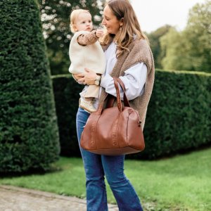 Sac à langer mommy club signature simili cuir marron foncé Childhome