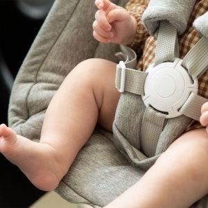 Siège ergonomique evosit pour nouveau né noir Childhome