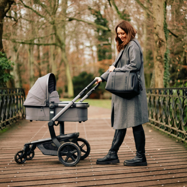 Sac à langer mommy club signature simili cuir noir Childhome
