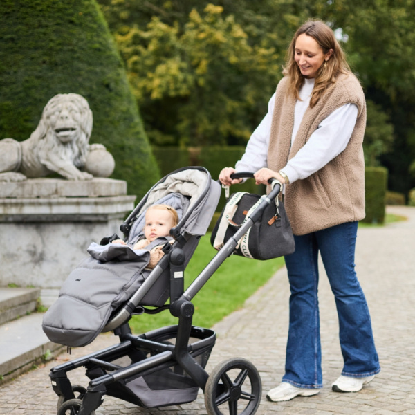 Sac à langer mommy club signature canvas noir Childhome