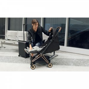Poussette compacte coya mirage grey châssis rosegold Cybex