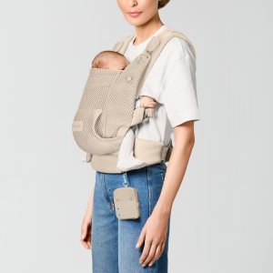 Porte bébé physiologique laya almond beige Cybex