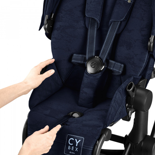 Poussette priam 4 rebellious luxury denim blue châssis matt black Cybex