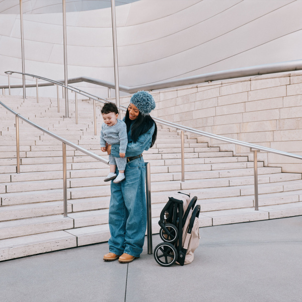 Poussette compacte beezy 4 stormy blue Cybex