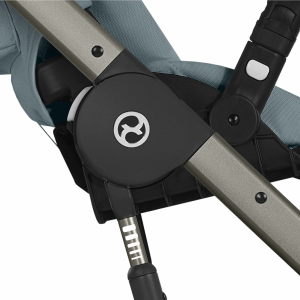 Poussette balios s lux 3 moon black châssis noir Cybex