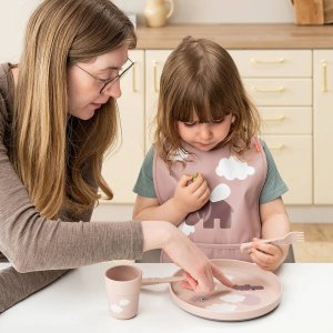 Assiette bébé foodie happy clouds rose Done by deer