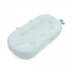 Matelas d'éveil cozy lounger avec arche d'activités raffi bleu Done by deer