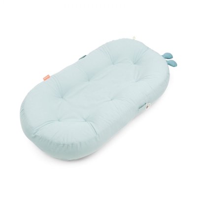 Matelas d'éveil cozy lounger avec arche d'activités raffi bleu