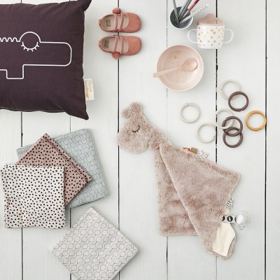 Doudou attache sucette raffi rose poudré