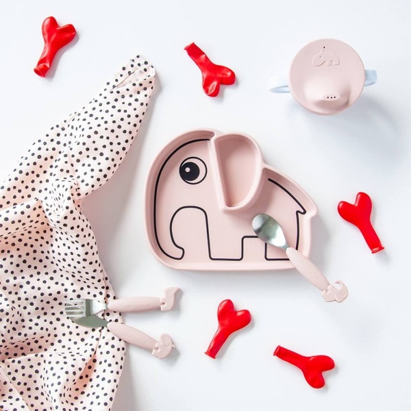 Assiette antidérapante en silicone elphee rose poudré Done by deer