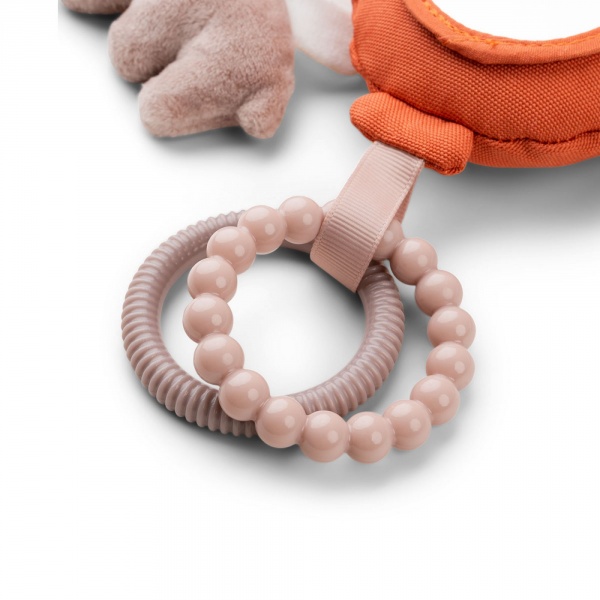 Hochet à suspendre happy clouds papaye Done by deer