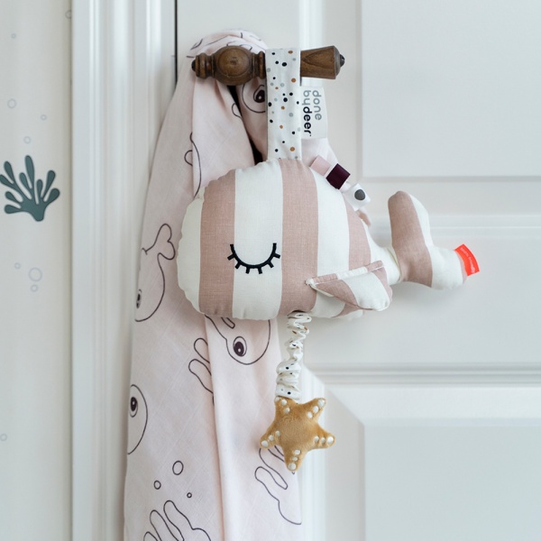 Peluche musicale wally rose Done by deer