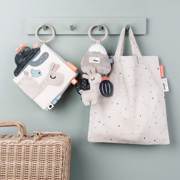 Livre d'éveil lalee sable Done by deer