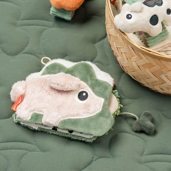 Livre d'éveil sensoriel tiny farm multicolore Done by deer