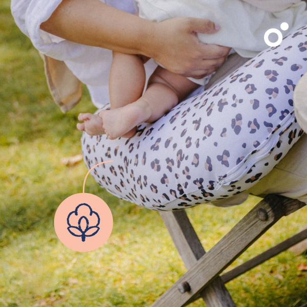 Coussin d’allaitement compact softy leopard cream Doomoo