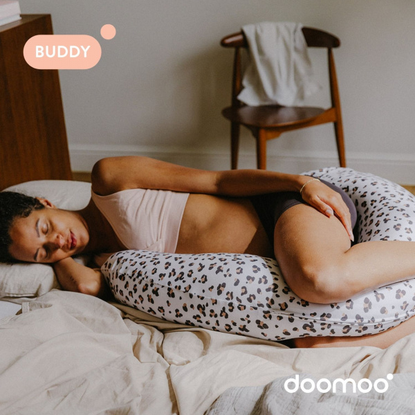 Coussin de maternité buddy allaitement leopard cream Doomoo