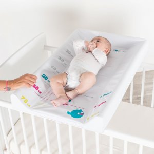 Plan à langer avec matelas intégré Domiva