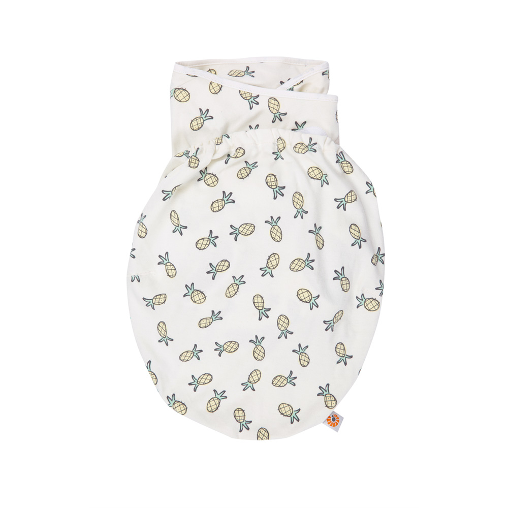 Couverture bébé d'emmaillotage ananas de Ergobaby sur allobébé