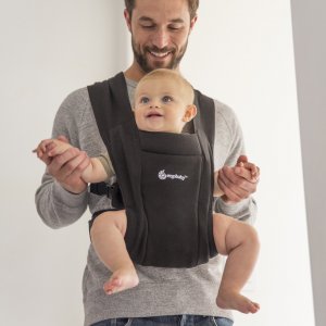Porte-bébé embrace noir intense Ergobaby