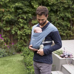 Porte bébé embrace Ergobaby