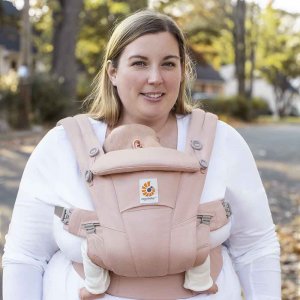 Porte bébé omni dream rose quartz Ergobaby