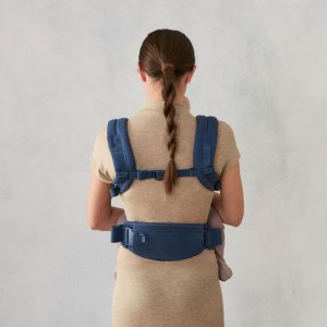 Porte bébé omni deluxe midnight blue Ergobaby