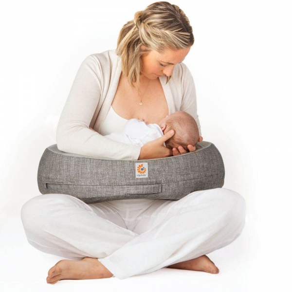 Coussin d'allaitement gris avec sangle Ergobaby