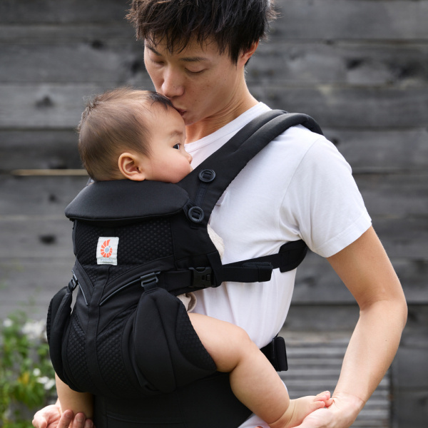 Porte bébé omni classic soft olive Ergobaby