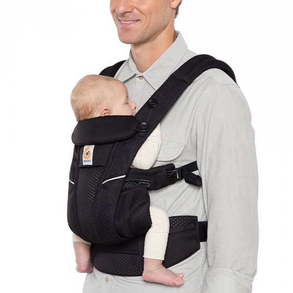 Porte bébé omni breeze noir onyx Ergobaby