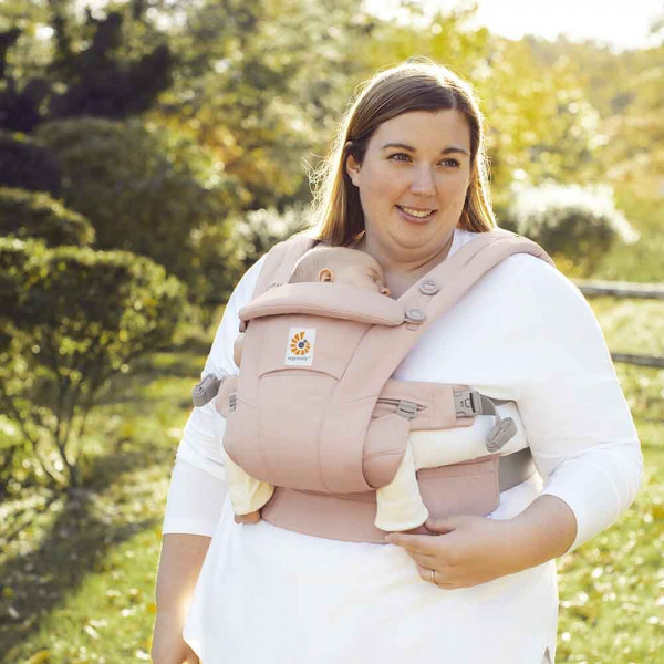Porte bébé omni dream rose quartz Ergobaby