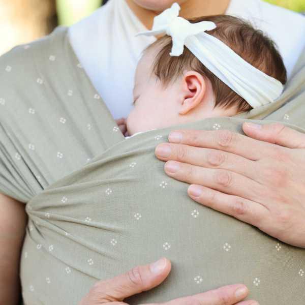 Écharpe de portage aura en tissu tricoté noir clair Ergobaby