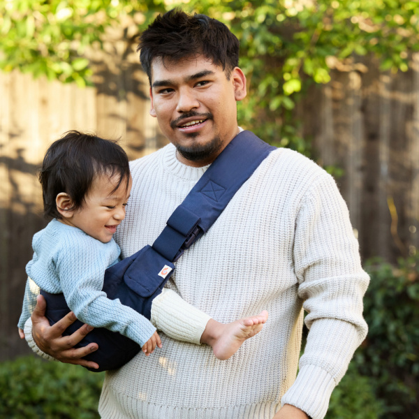 Porte bébé sling upsie camel Ergobaby