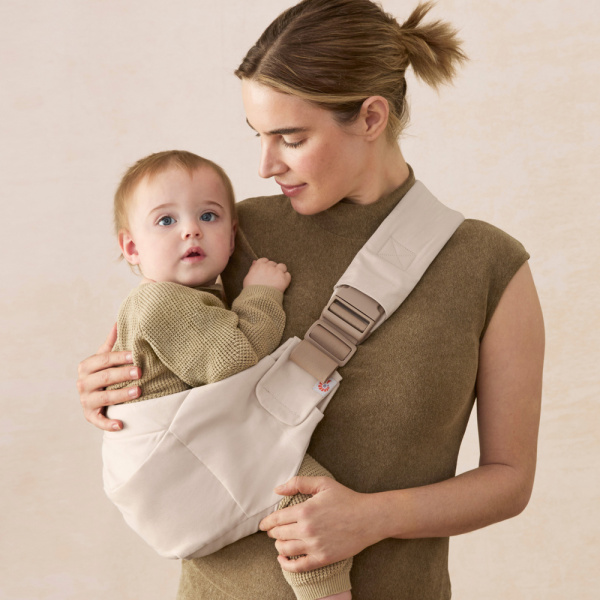Porte bébé sling upsie camel Ergobaby