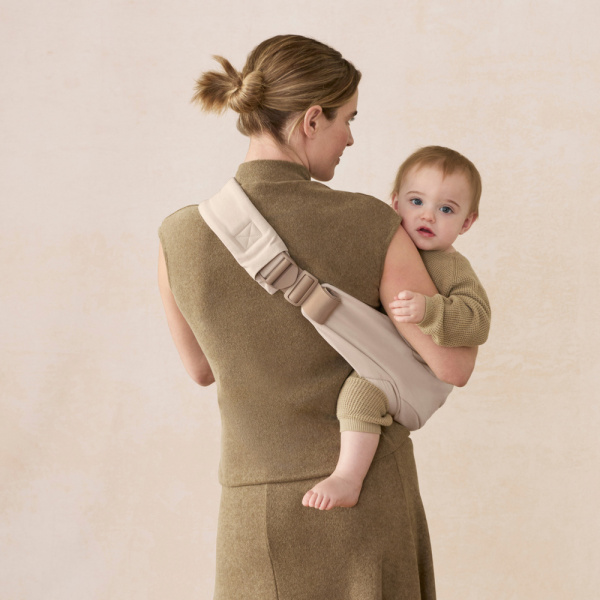 Porte bébé sling upsie camel Ergobaby