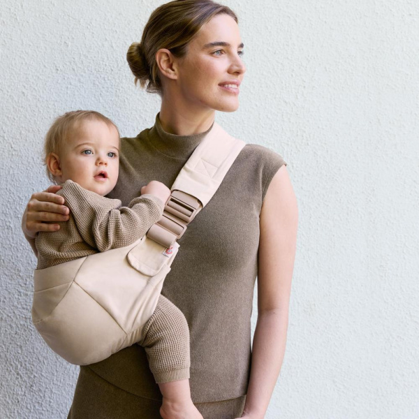 Porte bébé sling upsie camel Ergobaby