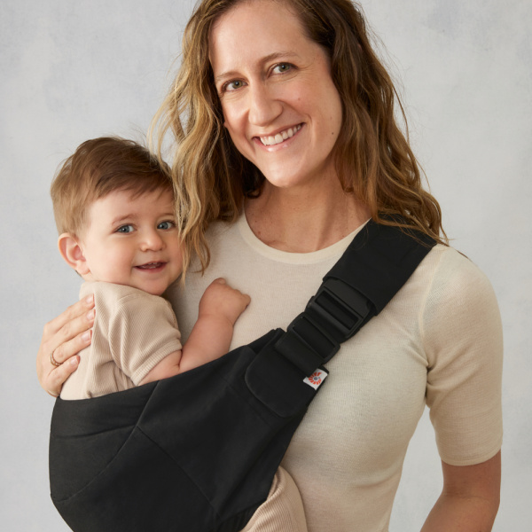Porte bébé sling upsie onyx black Ergobaby