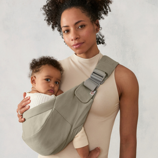 Porte bébé sling upsie camel Ergobaby