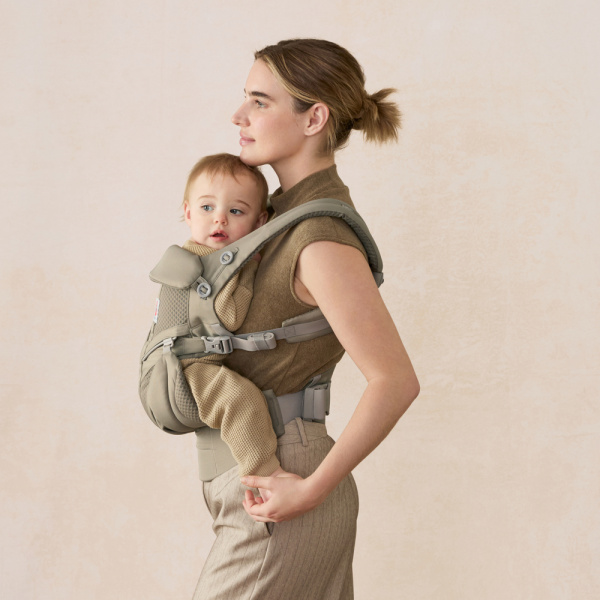 Porte bébé omni classic soft olive Ergobaby