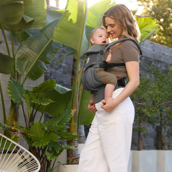 Porte bébé omni classic soft olive Ergobaby