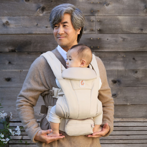 Porte bébé omni deluxe natural beige Ergobaby