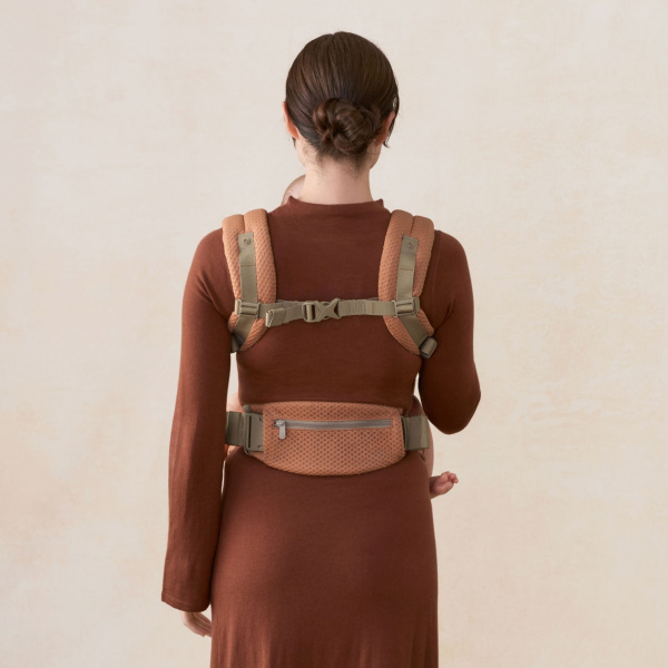 Porte bébé omni deluxe canyon clay mesh Ergobaby