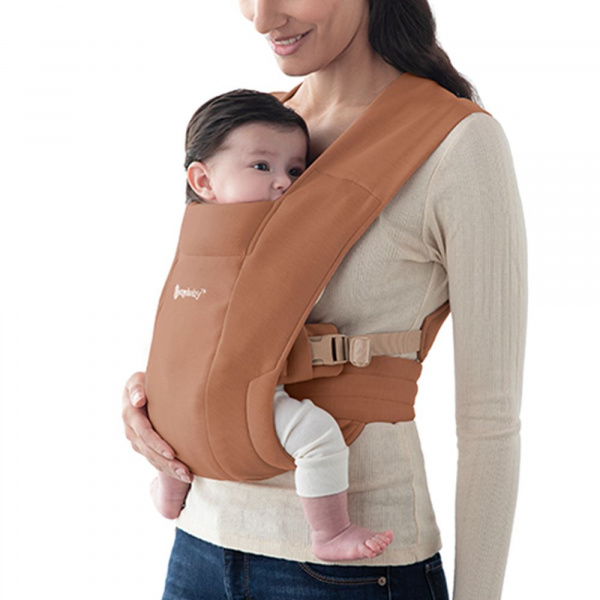Porte-bébé embrace terracotta Ergobaby