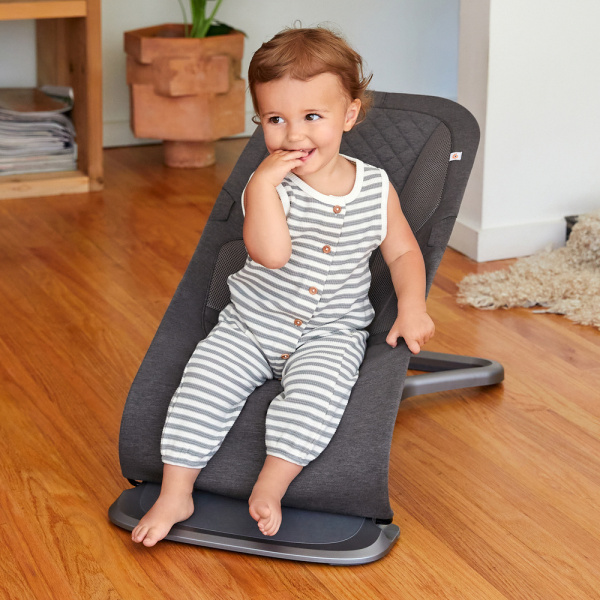 Transat bébé evolve gris anthracite Ergobaby